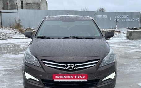 Hyundai Solaris II рестайлинг, 2015 год, 1 215 000 рублей, 8 фотография