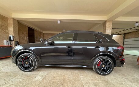 Porsche Cayenne III, 2016 год, 9 000 000 рублей, 6 фотография