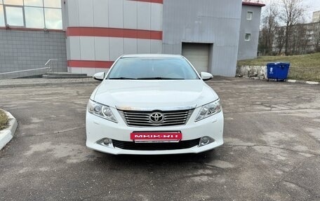 Toyota Camry, 2014 год, 1 399 000 рублей, 2 фотография