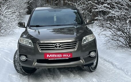 Toyota RAV4, 2010 год, 1 850 000 рублей, 2 фотография