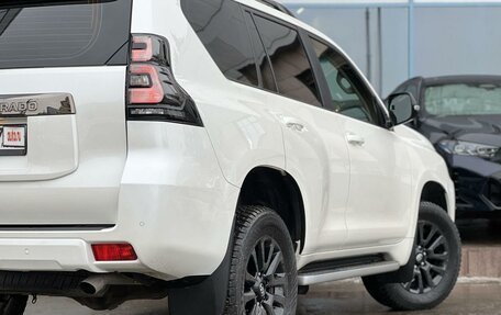 Toyota Land Cruiser Prado 150 рестайлинг 2, 2021 год, 6 690 000 рублей, 9 фотография