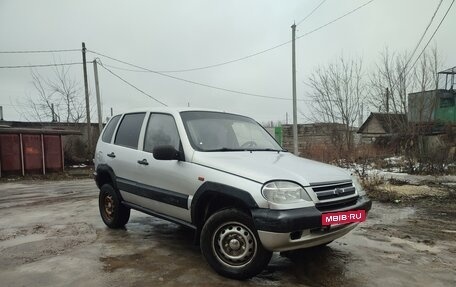 Chevrolet Niva I рестайлинг, 2004 год, 230 000 рублей, 3 фотография