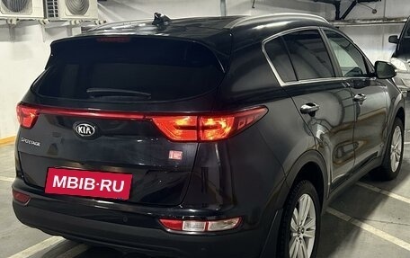 KIA Sportage IV рестайлинг, 2017 год, 2 500 000 рублей, 4 фотография