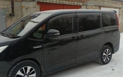 Toyota Noah III, 2015 год, 2 100 000 рублей, 1 фотография