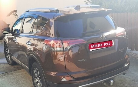 Toyota RAV4, 2017 год, 2 800 000 рублей, 5 фотография