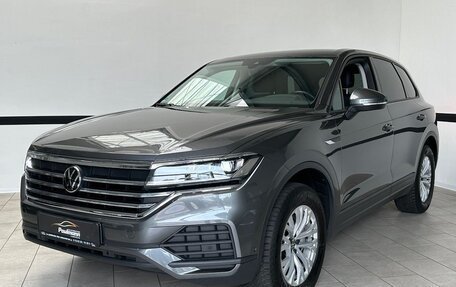 Volkswagen Touareg III, 2022 год, 6 870 000 рублей, 2 фотография