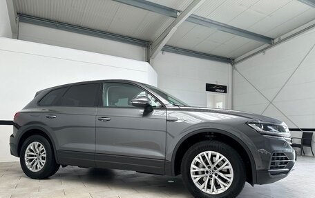 Volkswagen Touareg III, 2022 год, 6 870 000 рублей, 4 фотография