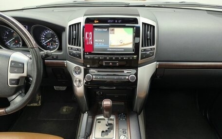 Toyota Land Cruiser 200, 2014 год, 4 400 000 рублей, 9 фотография