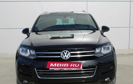 Volkswagen Touareg III, 2014 год, 2 122 000 рублей, 2 фотография