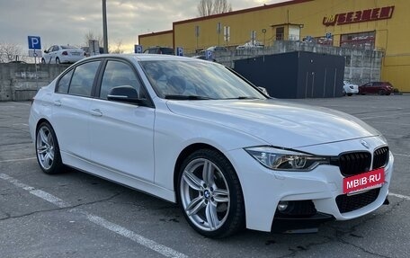 BMW 3 серия, 2015 год, 2 350 000 рублей, 4 фотография