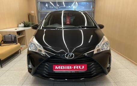 Toyota Vitz, 2018 год, 1 099 000 рублей, 2 фотография