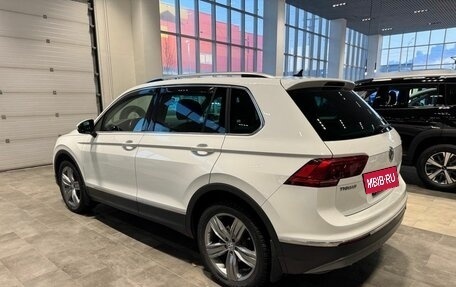 Volkswagen Tiguan II, 2017 год, 3 055 000 рублей, 4 фотография