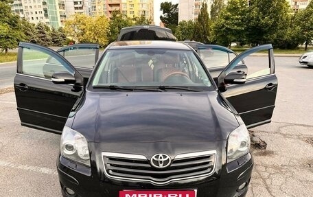 Toyota Avensis III рестайлинг, 2008 год, 1 100 000 рублей, 1 фотография