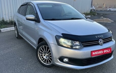 Volkswagen Polo VI (EU Market), 2011 год, 800 000 рублей, 4 фотография