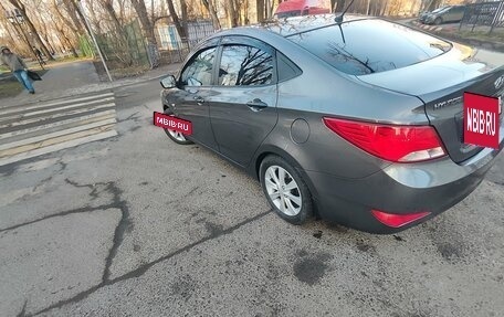 Hyundai Solaris II рестайлинг, 2015 год, 1 200 000 рублей, 3 фотография