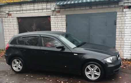 BMW 1 серия, 2008 год, 780 000 рублей, 2 фотография