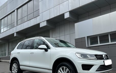 Volkswagen Touareg III, 2015 год, 3 300 000 рублей, 1 фотография