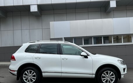 Volkswagen Touareg III, 2015 год, 3 300 000 рублей, 2 фотография