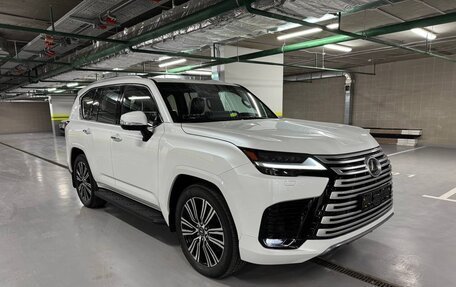 Lexus LX, 2024 год, 20 000 000 рублей, 2 фотография