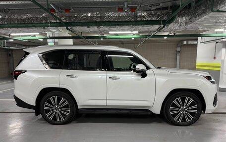 Lexus LX, 2024 год, 20 000 000 рублей, 3 фотография