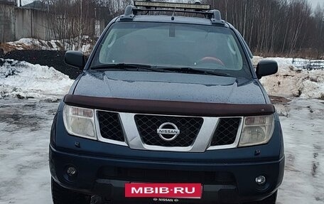 Nissan Navara (Frontier), 2006 год, 950 000 рублей, 3 фотография