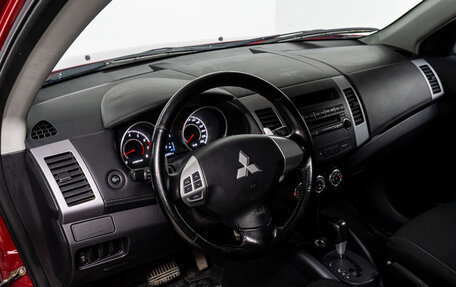 Mitsubishi Outlander III рестайлинг 3, 2011 год, 1 145 000 рублей, 14 фотография