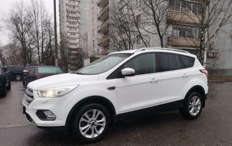 Ford Kuga III, 2018 год, 1 950 000 рублей, 1 фотография