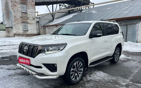 Toyota Land Cruiser Prado 150 рестайлинг 2, 2021 год, 6 865 000 рублей, 1 фотография