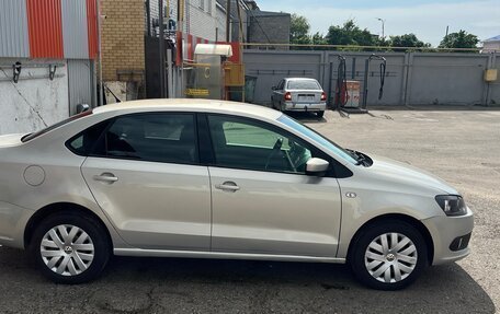 Volkswagen Polo VI (EU Market), 2012 год, 900 000 рублей, 4 фотография