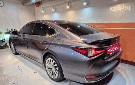 Lexus ES VII, 2022 год, 4 700 000 рублей, 3 фотография