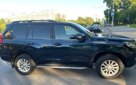 Toyota Land Cruiser Prado 150 рестайлинг 2, 2018 год, 4 900 000 рублей, 3 фотография