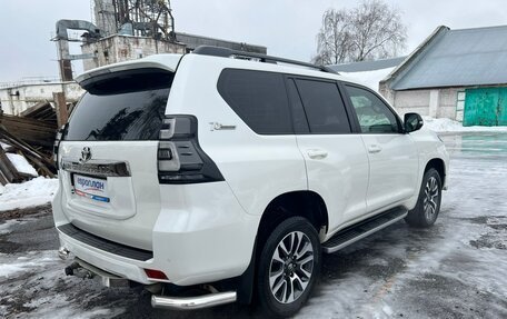 Toyota Land Cruiser Prado 150 рестайлинг 2, 2021 год, 6 865 000 рублей, 3 фотография