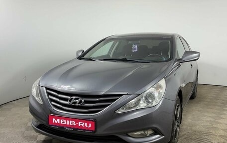 Hyundai Sonata VI, 2010 год, 980 000 рублей, 1 фотография