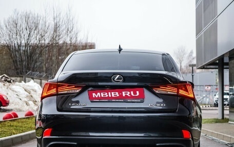 Lexus IS III, 2018 год, 3 490 000 рублей, 6 фотография