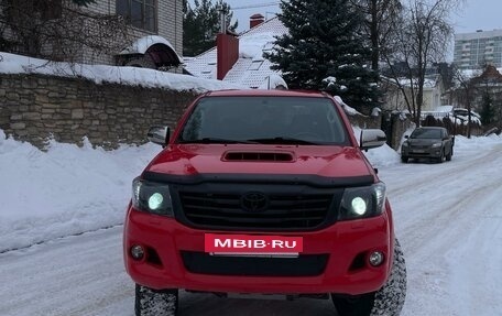 Toyota Hilux VII, 2013 год, 2 990 000 рублей, 6 фотография