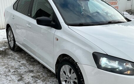 Volkswagen Polo VI (EU Market), 2014 год, 810 000 рублей, 2 фотография