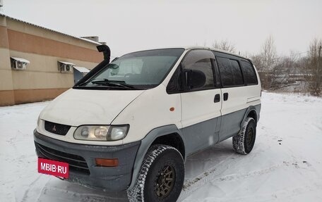 Mitsubishi Delica IV, 1998 год, 1 100 000 рублей, 4 фотография