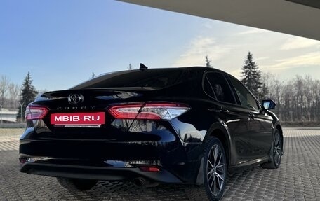 Toyota Camry, 2022 год, 3 570 000 рублей, 19 фотография