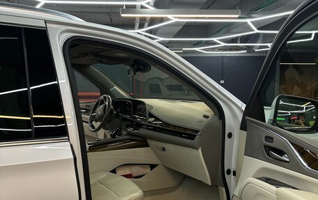 Cadillac Escalade V, 2021 год, 14 000 000 рублей, 17 фотография