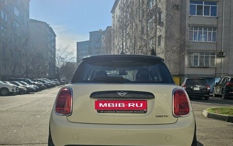 MINI Hatch, 2021 год, 2 500 000 рублей, 14 фотография