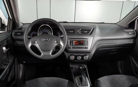 KIA Rio III рестайлинг, 2016 год, 1 355 000 рублей, 6 фотография