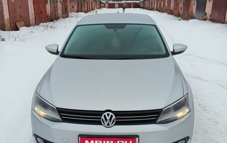 Volkswagen Jetta VI, 2012 год, 1 650 000 рублей, 1 фотография