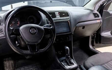 Volkswagen Polo VI (EU Market), 2015 год, 999 999 рублей, 21 фотография