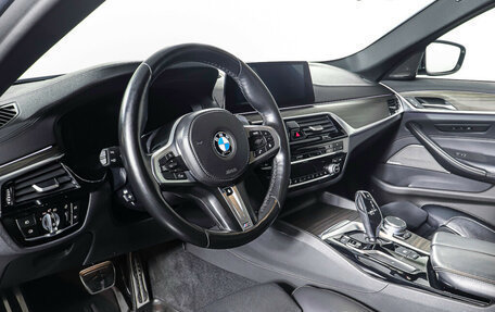 BMW 5 серия, 2018 год, 4 929 000 рублей, 15 фотография