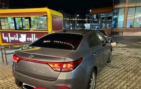 KIA Rio IV, 2018 год, 1 350 000 рублей, 2 фотография