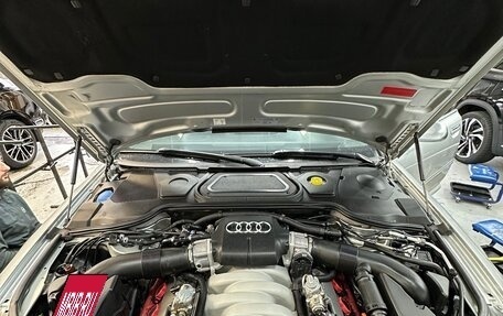 Audi S8, 2006 год, 2 850 000 рублей, 28 фотография