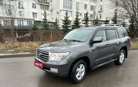 Toyota Land Cruiser 200, 2011 год, 3 090 000 рублей, 1 фотография