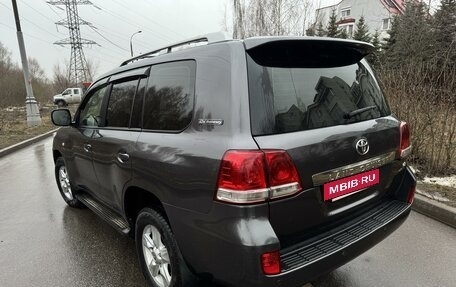 Toyota Land Cruiser 200, 2011 год, 3 090 000 рублей, 7 фотография