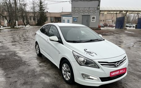 Hyundai Solaris II рестайлинг, 2016 год, 1 250 000 рублей, 1 фотография