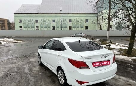 Hyundai Solaris II рестайлинг, 2016 год, 1 250 000 рублей, 3 фотография